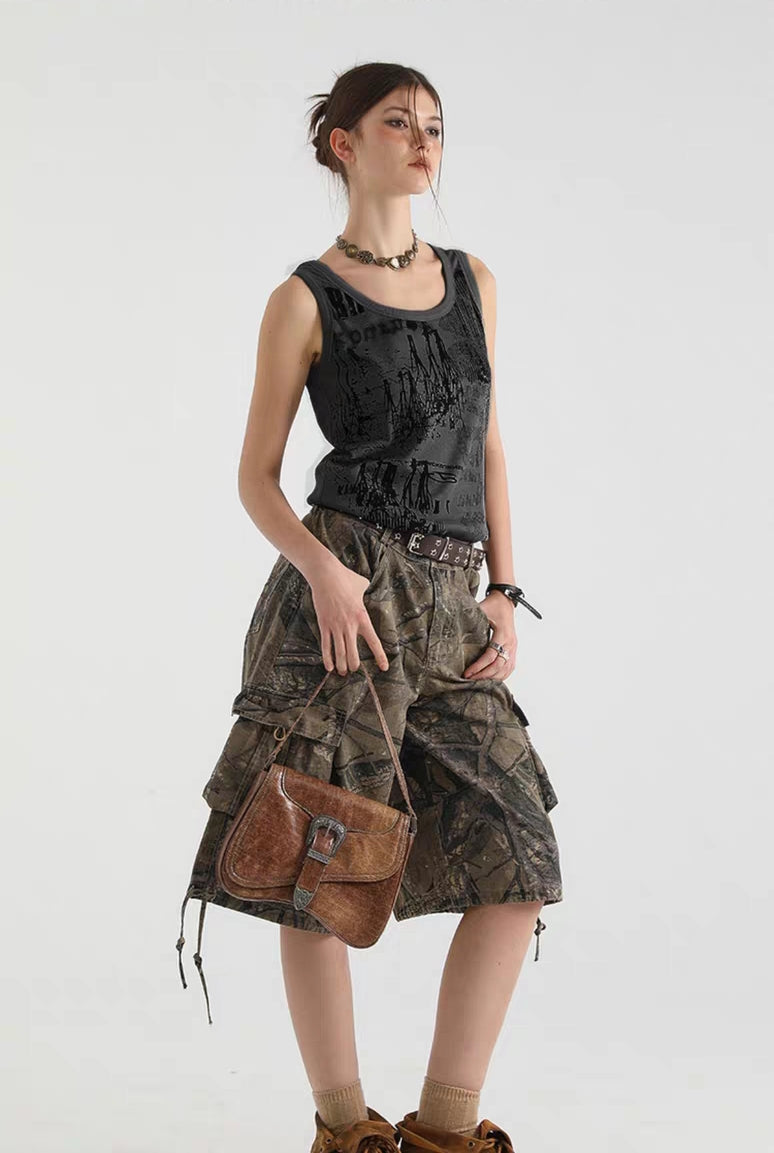Tanktop mit Grunge-Industriegrafik