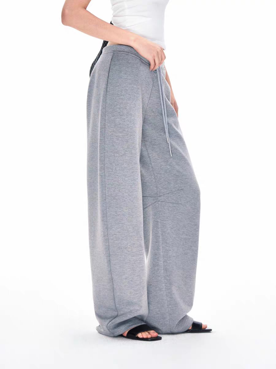 Jogginghose mit niedriger Taille und weitem Bein