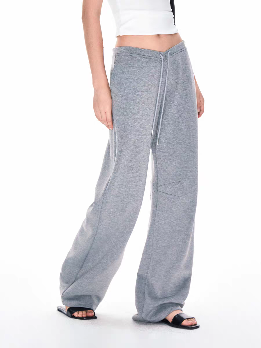 Jogginghose mit niedriger Taille und weitem Bein