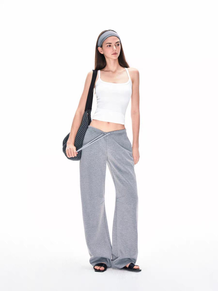 Jogginghose mit niedriger Taille und weitem Bein