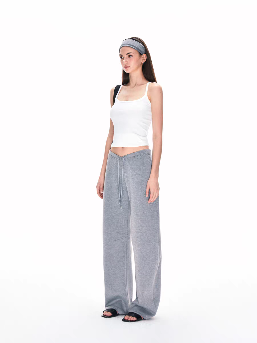 Jogginghose mit niedriger Taille und weitem Bein