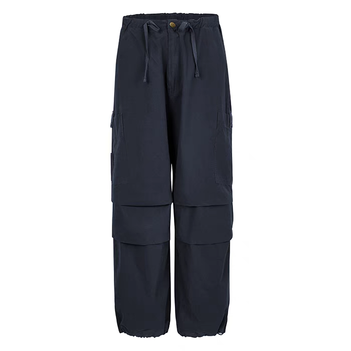 Pantalones utilitarios de pierna ancha con paneles en capas – Negro mate