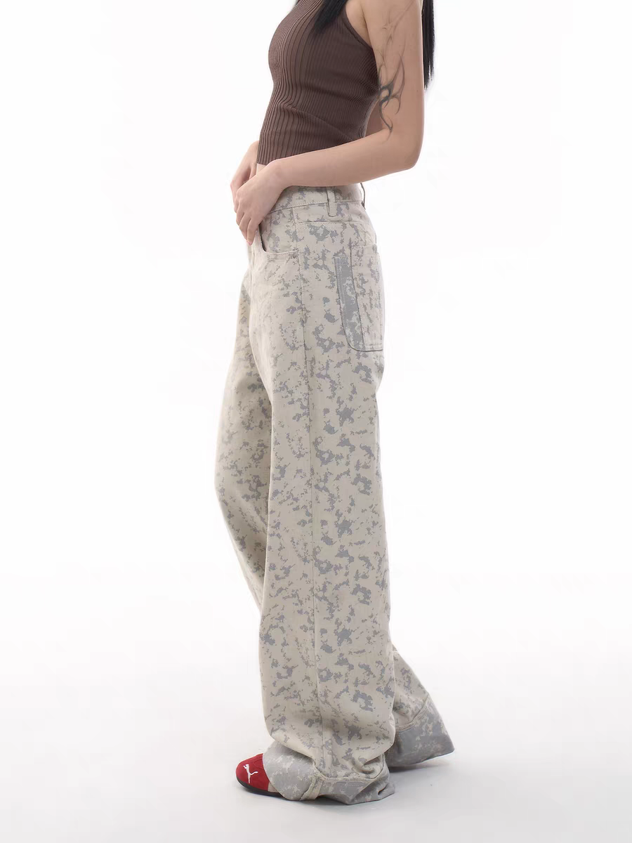 Jeans mit weitem Bein und Digital-Camouflagemuster – Sand Pixel