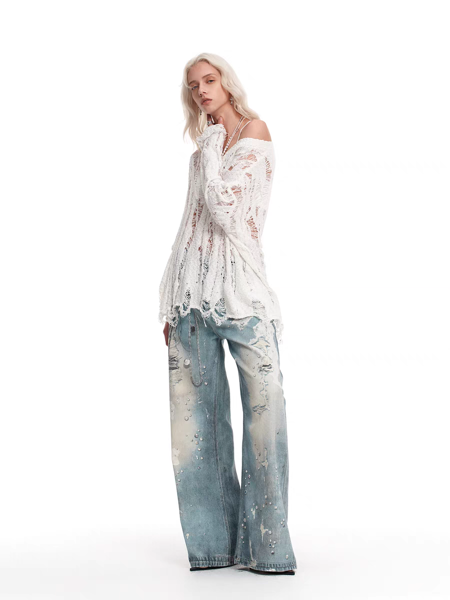 Verwaschene Jeans mit weitem Bein und Strass-Kettendetail