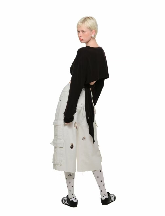 Pantalones cortos cargo de mezclilla desgastados con salpicaduras de pintura