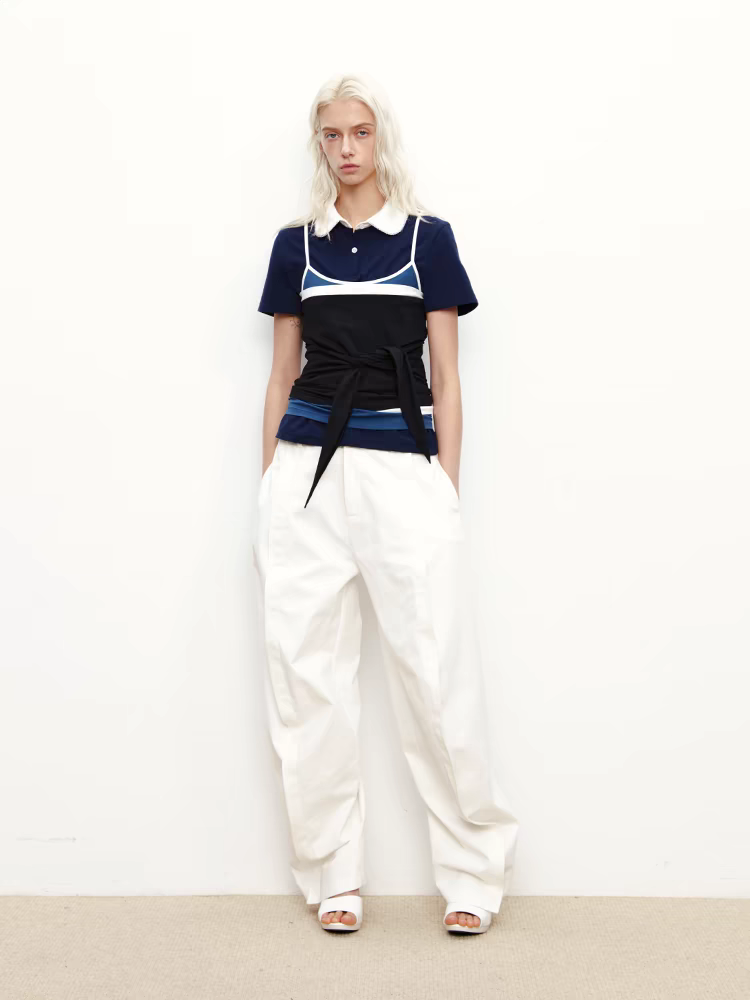 Cami-Top mit Farbblock-Krawattendetail – Y2K Slim Fit Ästhetik