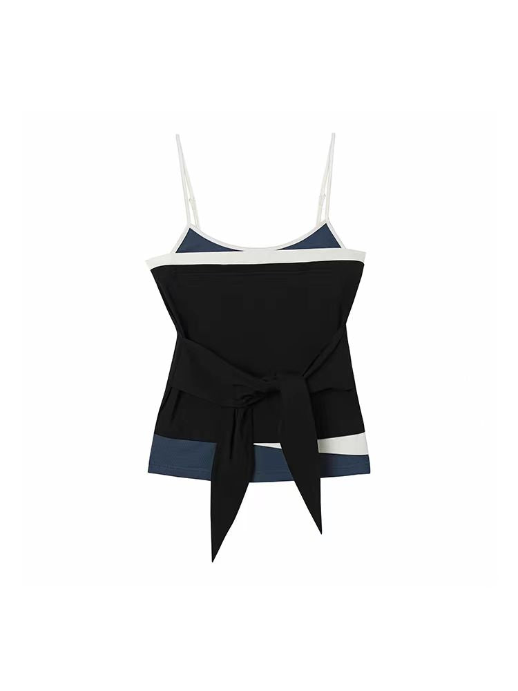 Cami-Top mit Farbblock-Krawattendetail – Y2K Slim Fit Ästhetik