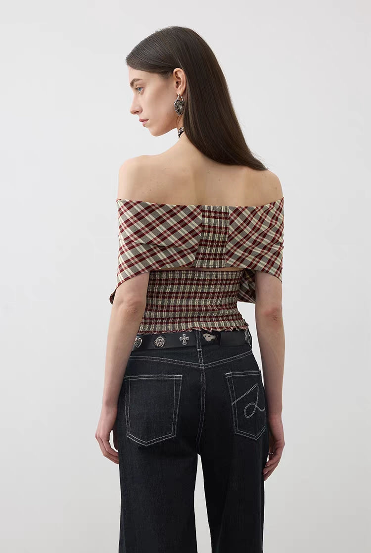 Top halter convertible a cuadros: dos maneras de llevarlo