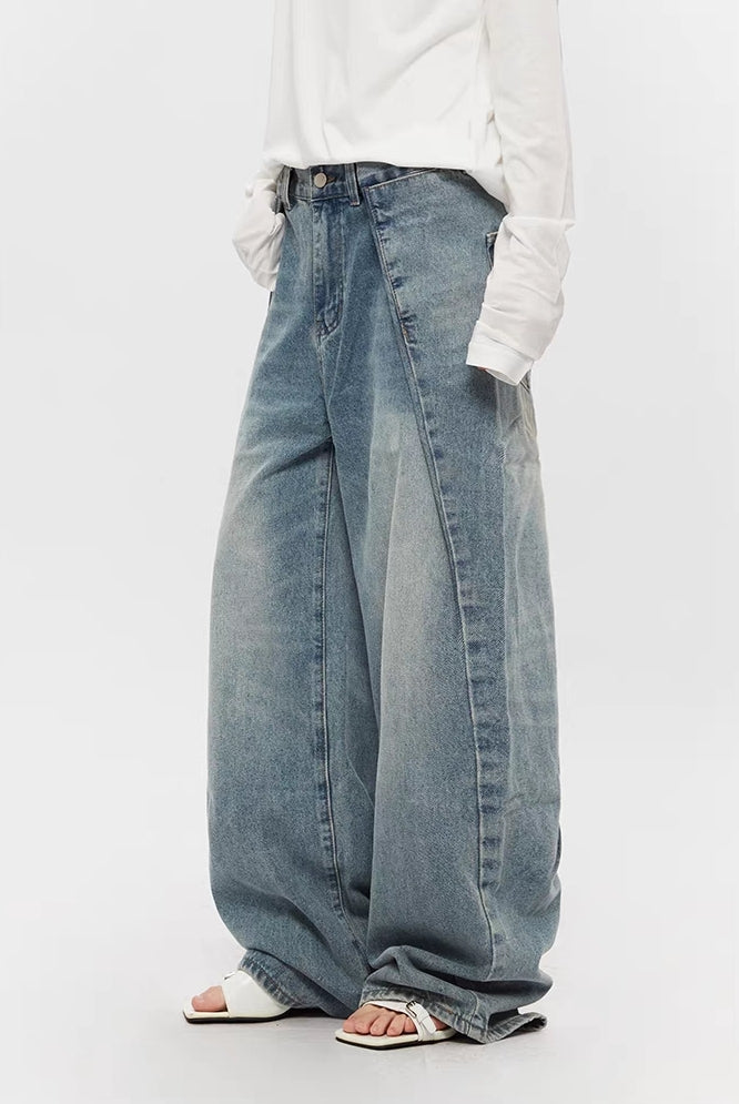 Asymmetrisch geschnittene Vintage Wide Jeans