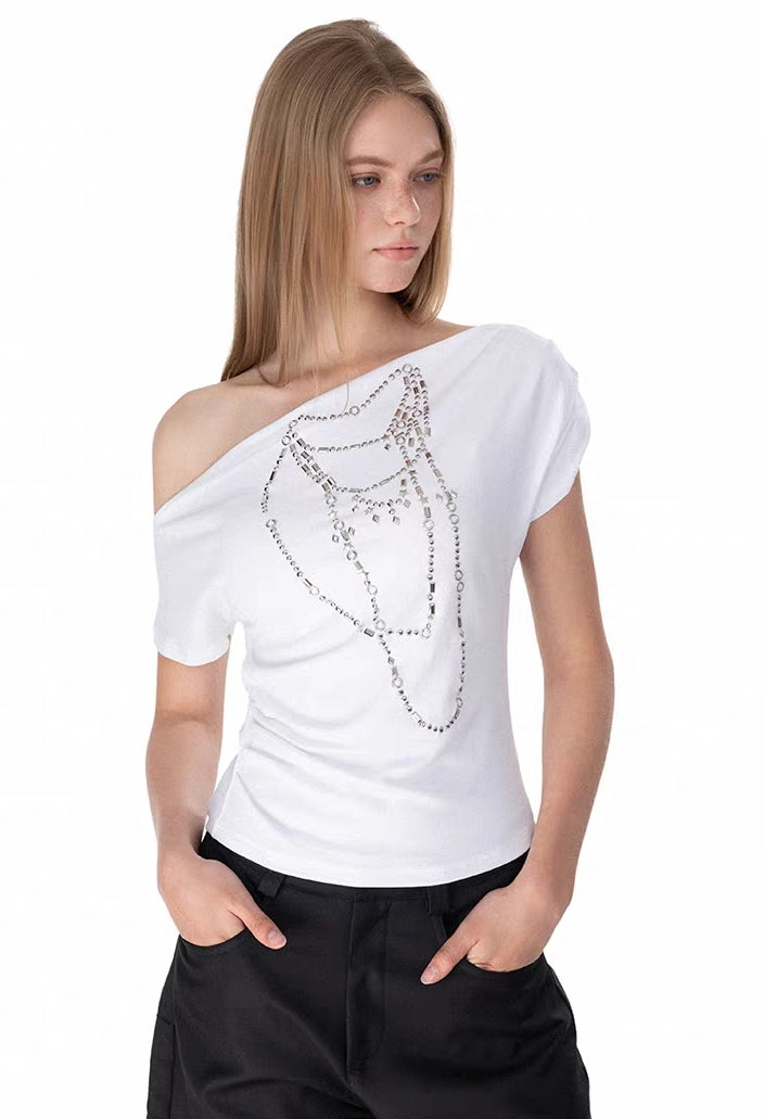 Asymmetric Strap Contrast Binding Top