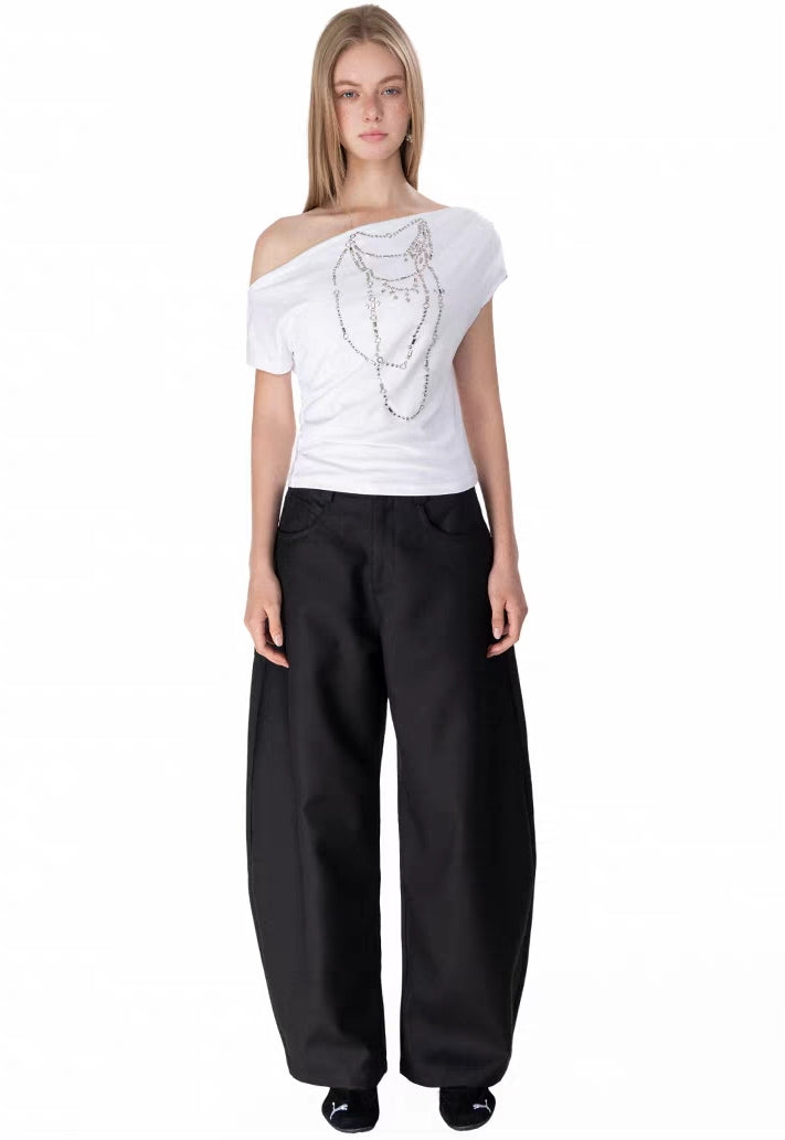 Asymmetric Strap Contrast Binding Top