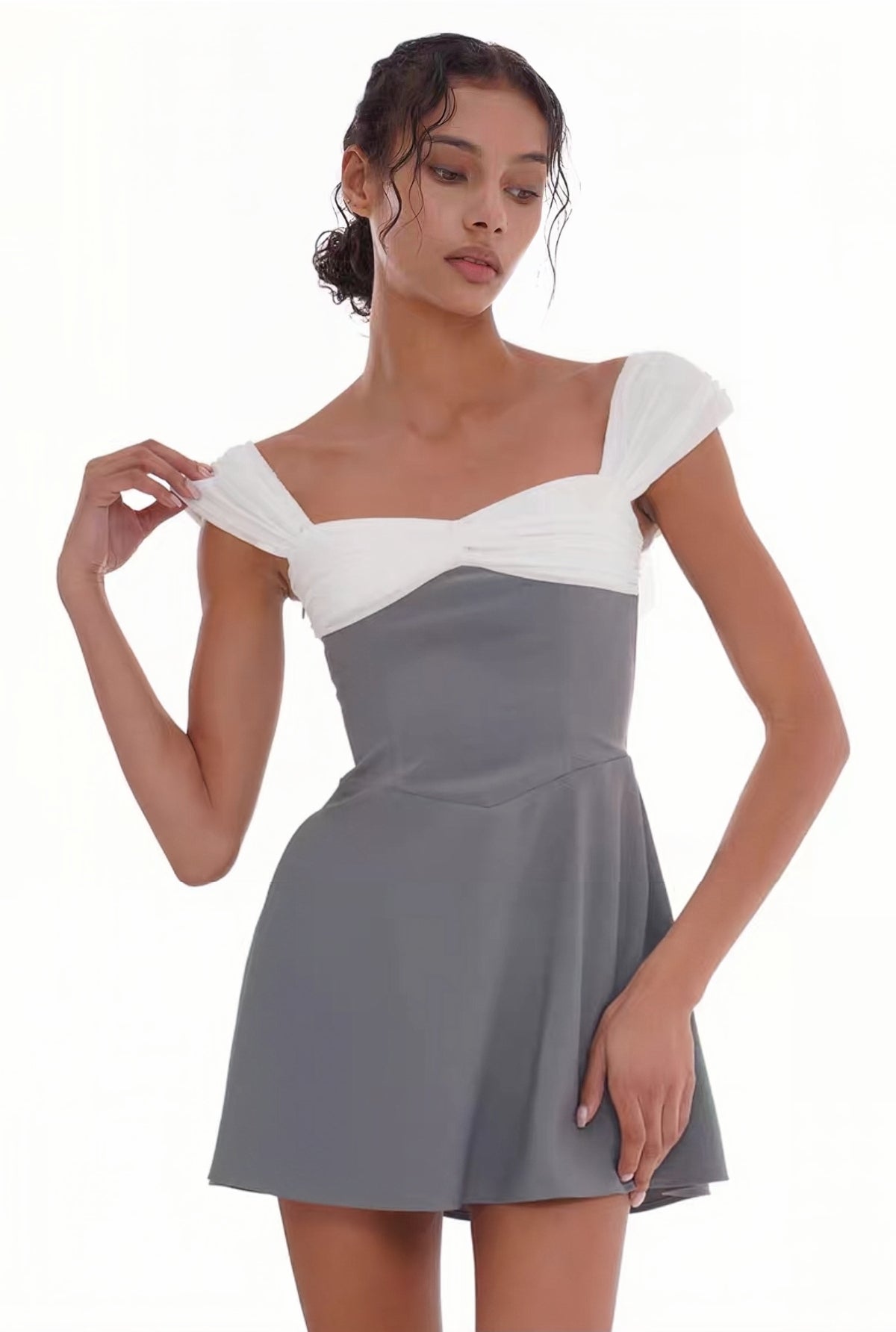 Two-Tone Off-Shoulder Sweetheart Mini Dress