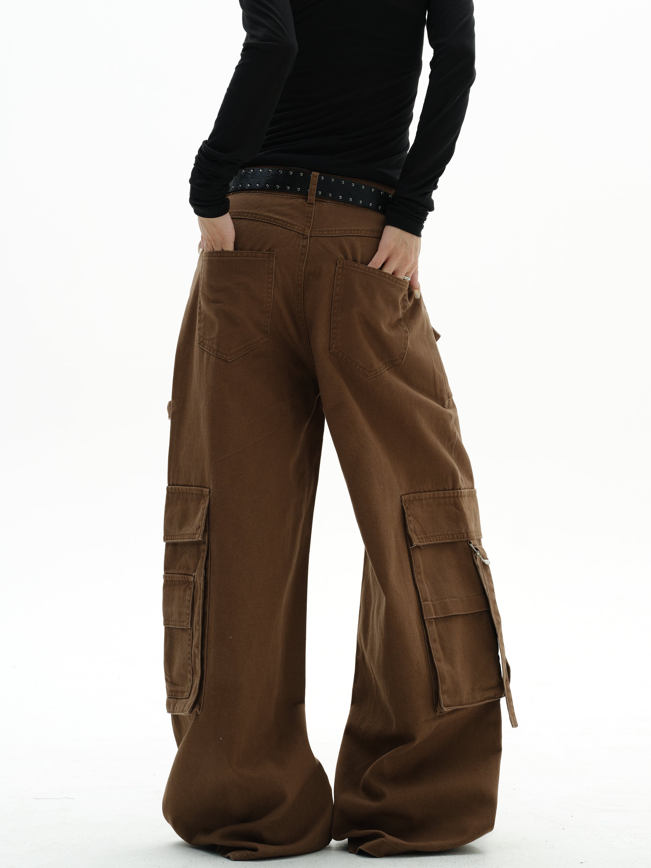 Back view of mocha wide-leg cargo trousers with oversized back pockets